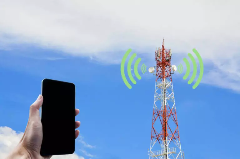 10 Cell Phone Hacks for Stronger Signal and Speed 10 Cell Phone Hacks for Stronger Signal and Speed
